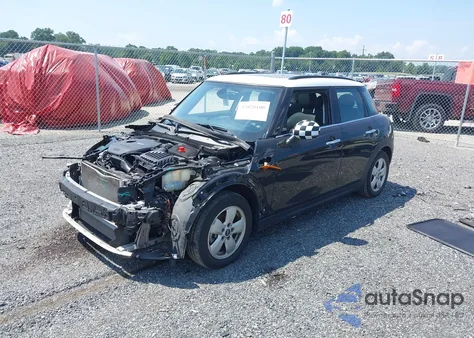 2016 Mini Hardtop Cooper z USA, uszkodzony, nr VIN WMWXU1C53G2D09475